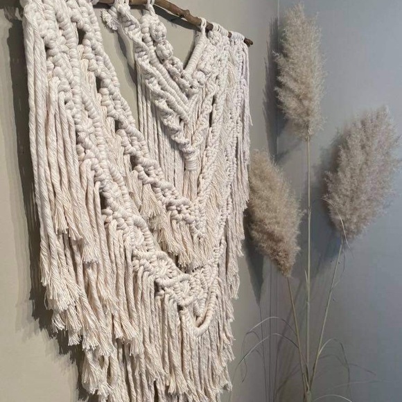 Huge macrame wall hanging art piece - Picture 2 of 5